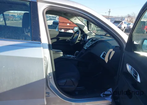 2015 Chevrolet Equinox Ls z USA, uszkodzony, nr VIN 1GNFLEEKXFZ120943